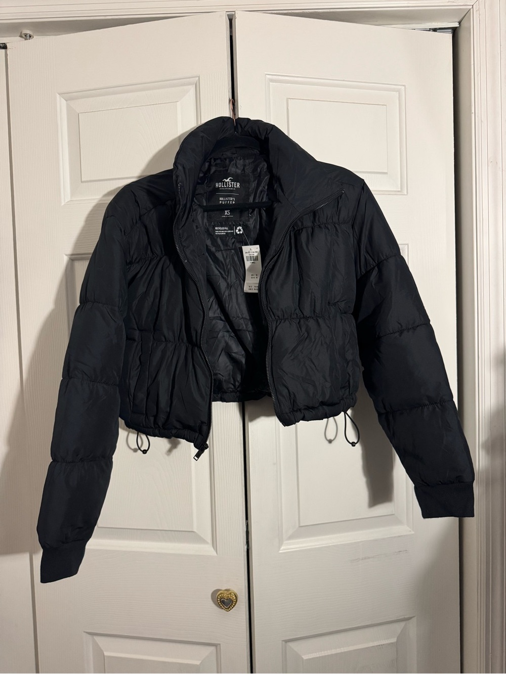 Hollister Puffer Collection Cropped Puffer Jacket Black XS